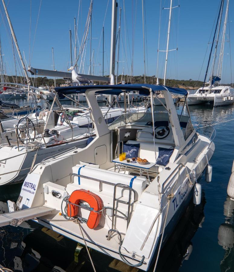Hebergements Bateaux A Quai Porquerolles Exterior foto